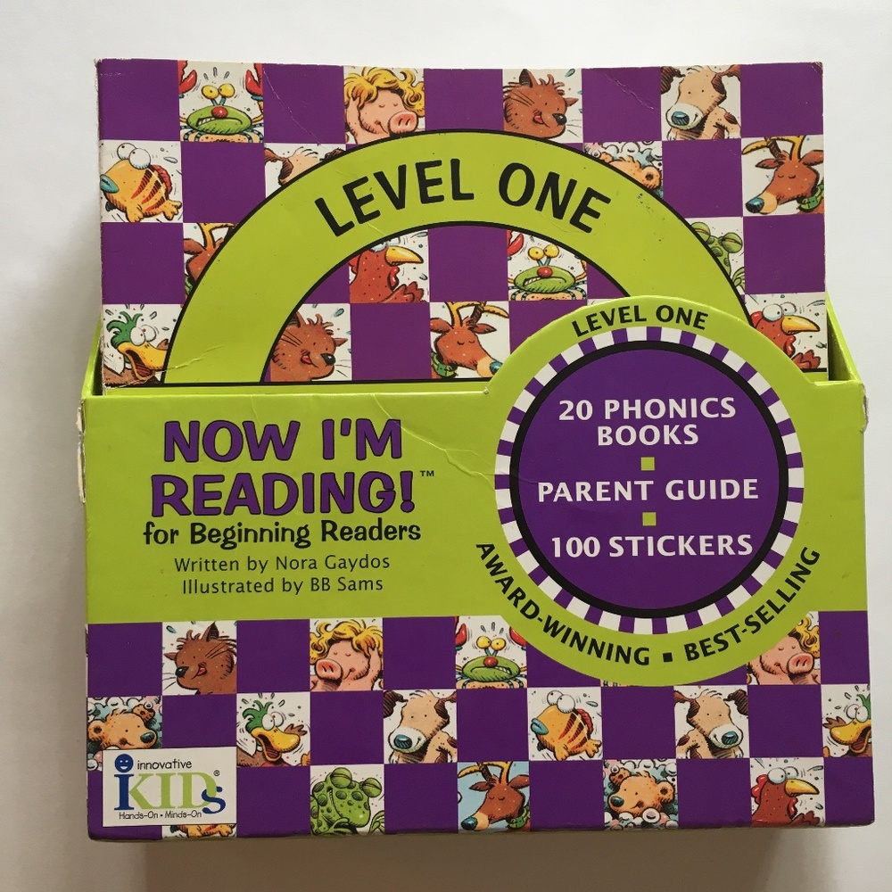 Set of phonics books. Now I Am Reading! Level one.